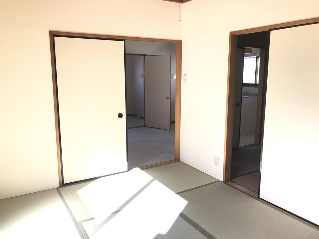 西大池平屋住宅の居間写真