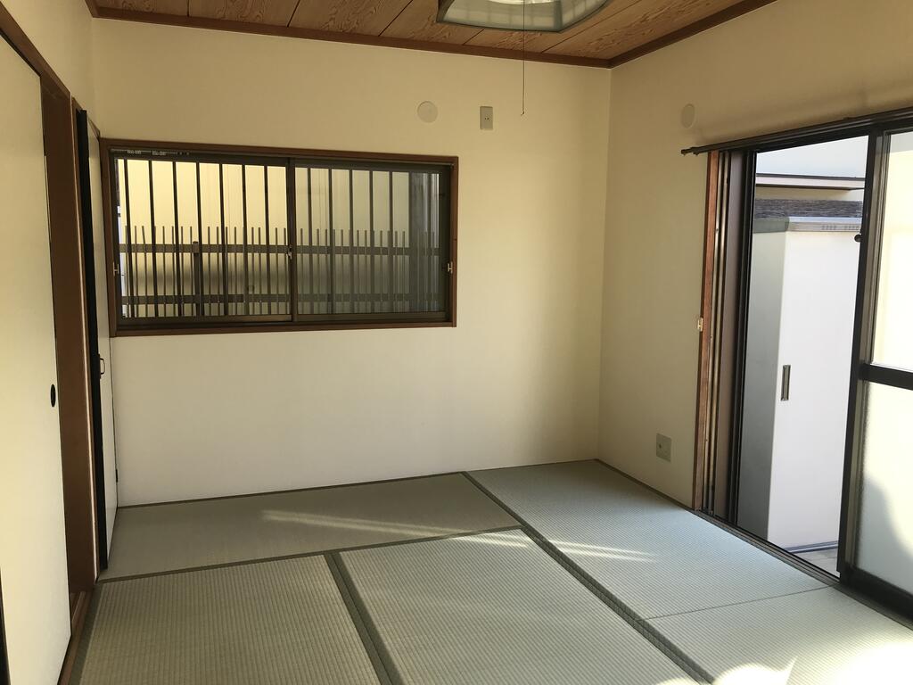 西大池平屋住宅の居間写真