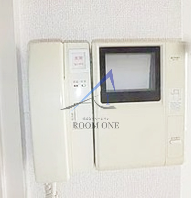 セキュリティ　モニター付きインターホンです。