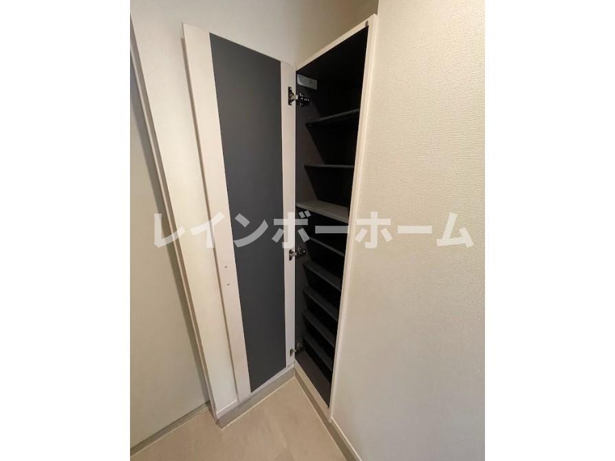 玄関　明るい玄関です