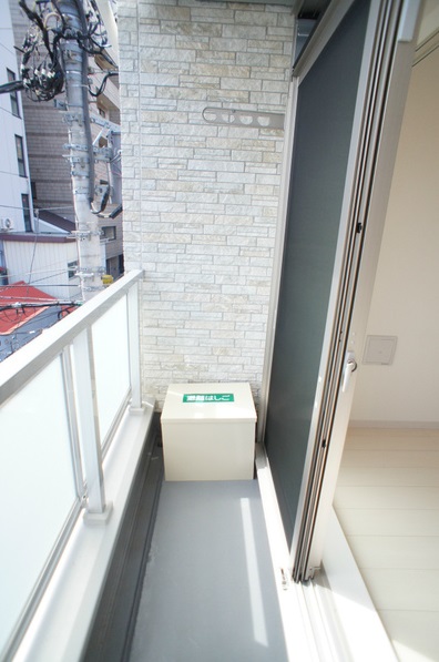 バルコニー　南西向きのバルコニーです