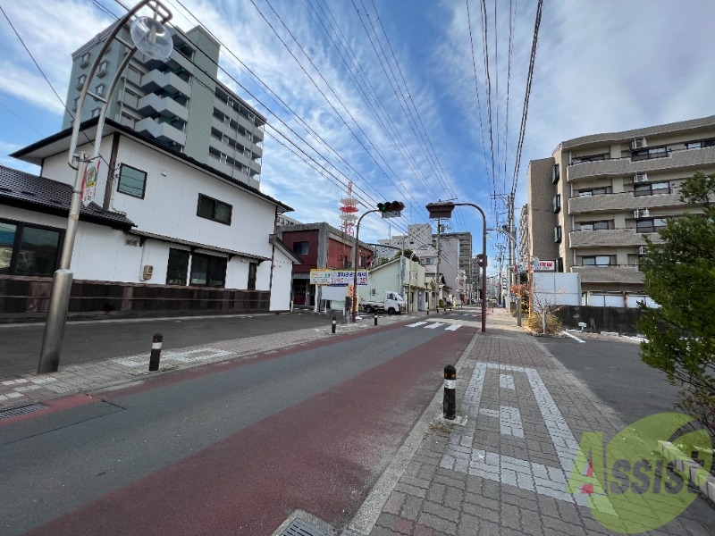 玄関　※現在建築中になります。完成後に写真の差し替えを行います。