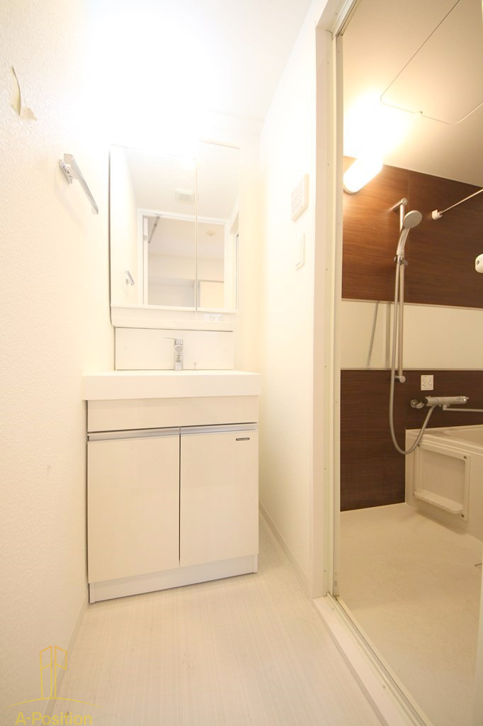 洗面設備　レオンコンフォート堀江公園