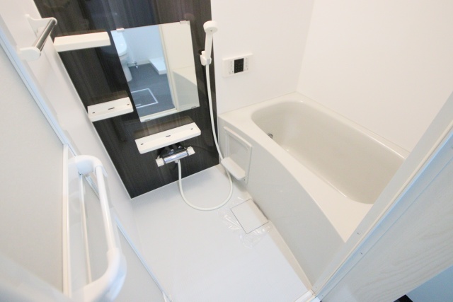 バス・シャワールーム　※別室の参考写真の為、現況優先です。