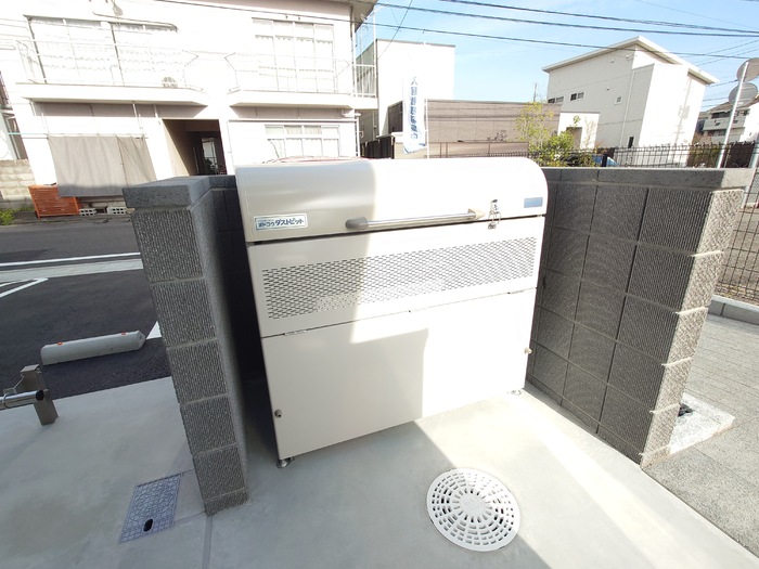 その他設備　敷地内ゴミボックス