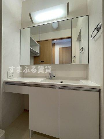 洗面設備　同仕様