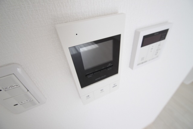 セキュリティ　モニター付きインターホン