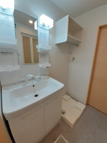洗面設備　忙しい朝には欠かせない洗面所です