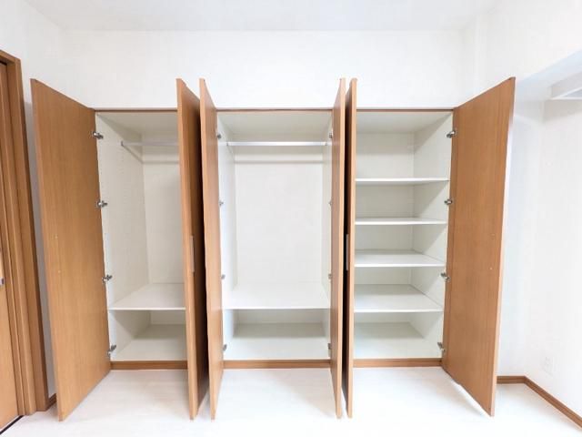 収納　※全て別号室のお写真。内装等参考にしてください。