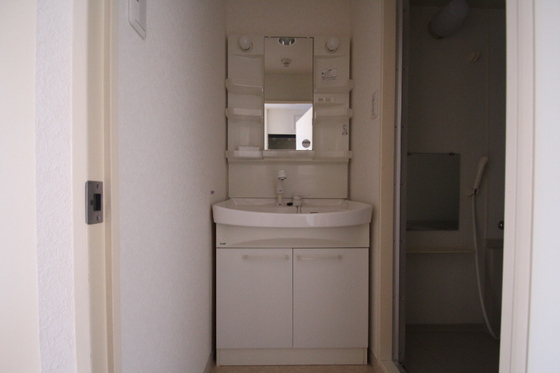 洗面設備　※別部屋の写真です