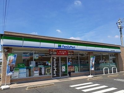 コンビニ　ファミリーマート春日井大手橋店（コンビニ）まで800m