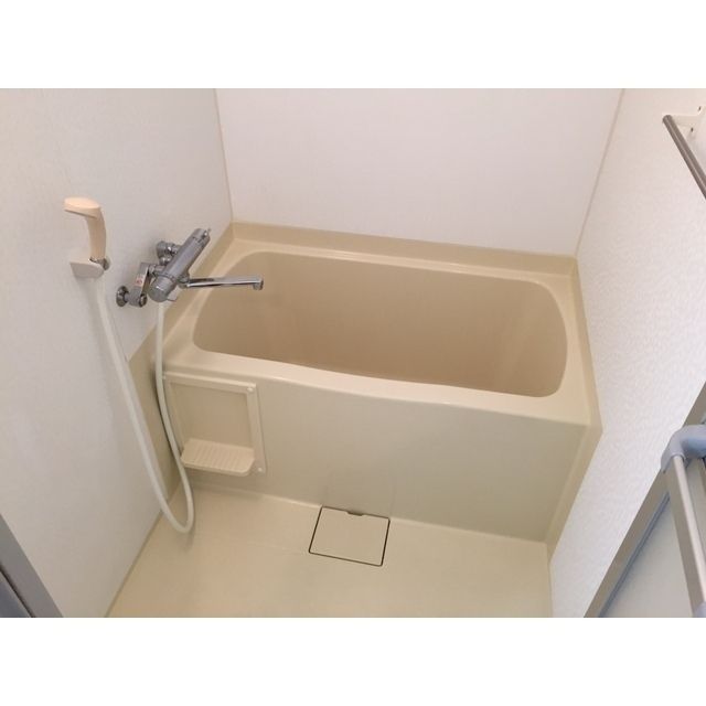 バス・シャワールーム　■浴室暖房乾燥機能付きバス♪