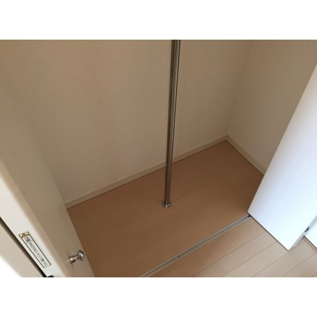 収納　■洋室■クローゼット収納■広々としたウォークインクローゼット