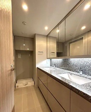 洗面設備　別タイプ部屋　参考写真です