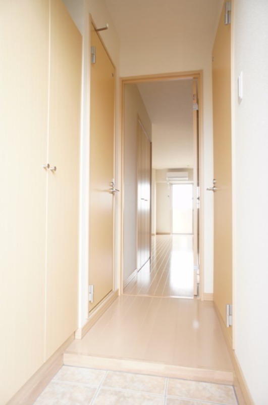 玄関　図面と現状に相違がある場合には現状を優先