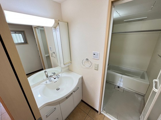 洗面設備　※別部屋の写真です