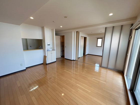 居室・リビング　※別部屋の写真です