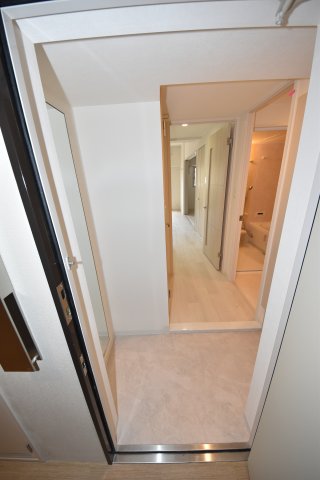 玄関　収納もある玄関です