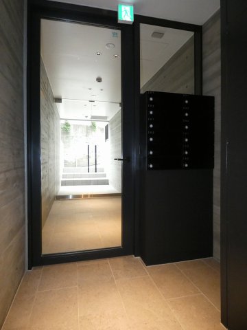 エントランス　エントランス