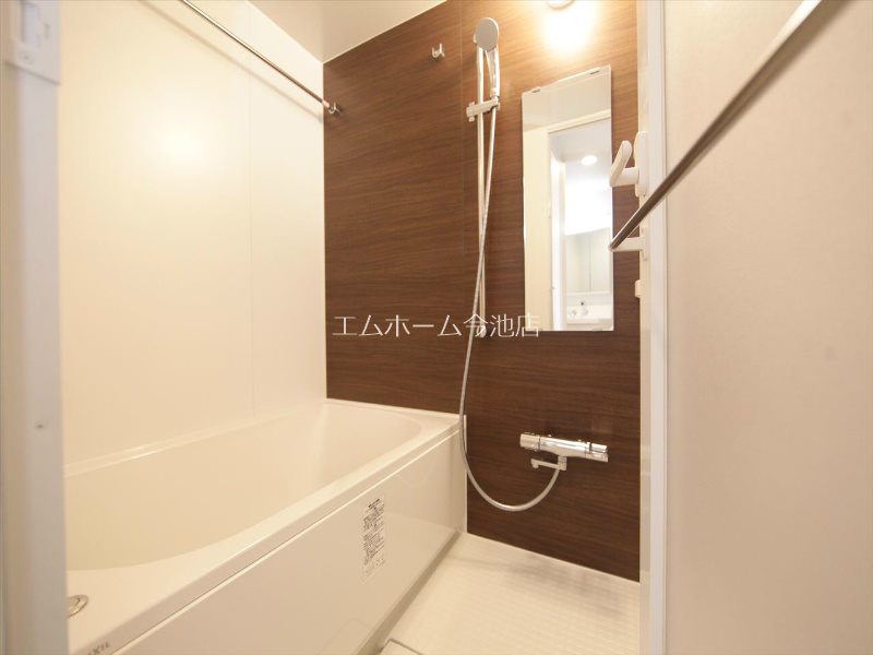 バス・シャワールーム　追い焚き・浴室暖房乾燥機能付バス