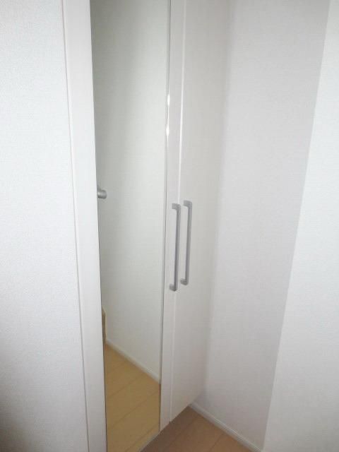 玄関　シューズボックスあり♪