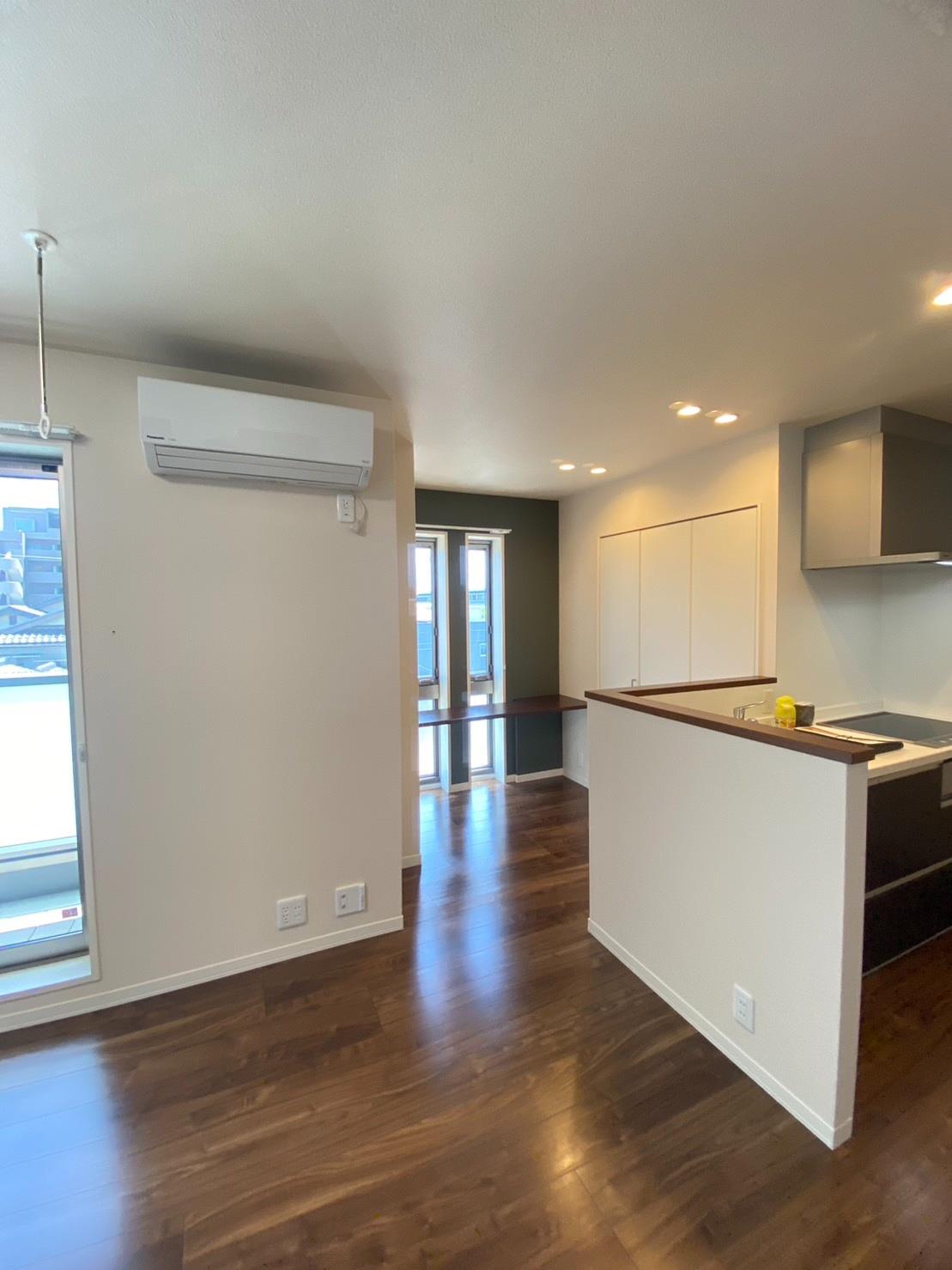 居室・リビング　３階のお部屋写真となります。