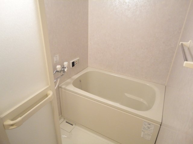 バス・シャワールーム　追焚き付バス