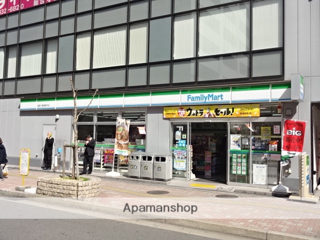 コンビニ　ファミリーマート（コンビニ）まで220m