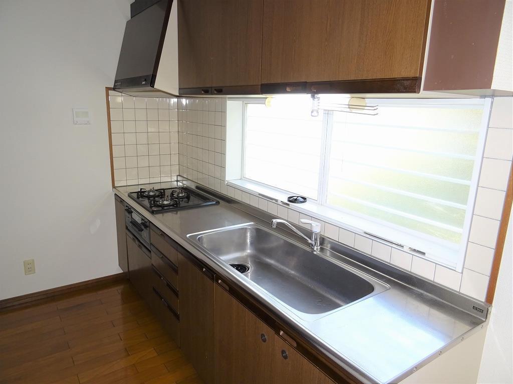 キッチン　3口コンロのシステムキッチン♪