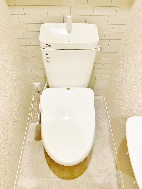 トイレ　★温水洗浄便座付きトイレ★