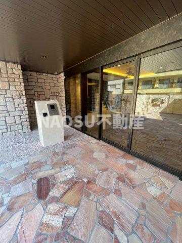 エントランス　ゆとりのあるエントランスです