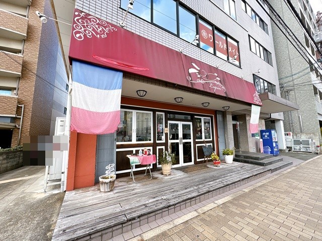 飲食店　Ｌａｐｉｎ（飲食店）まで850m