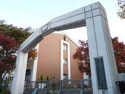 中学校　神戸市立向洋中学校（中学校）まで825m