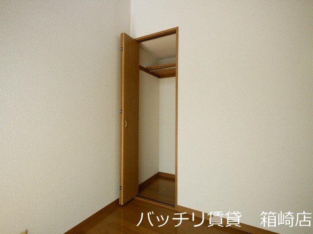収納　別号室写真の為現況を優先致します。