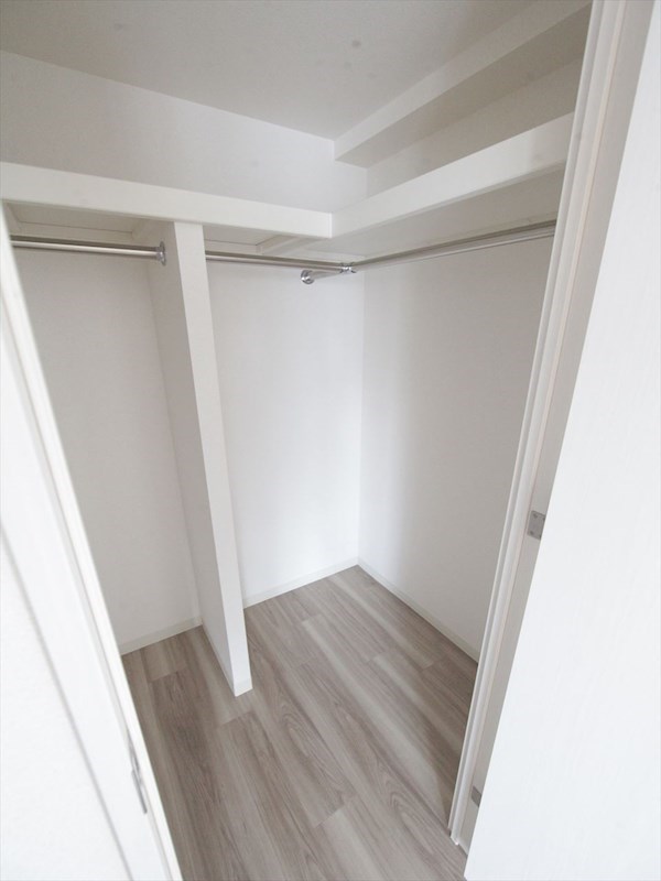 収納　ウォークインクローゼット（収納充実してます）