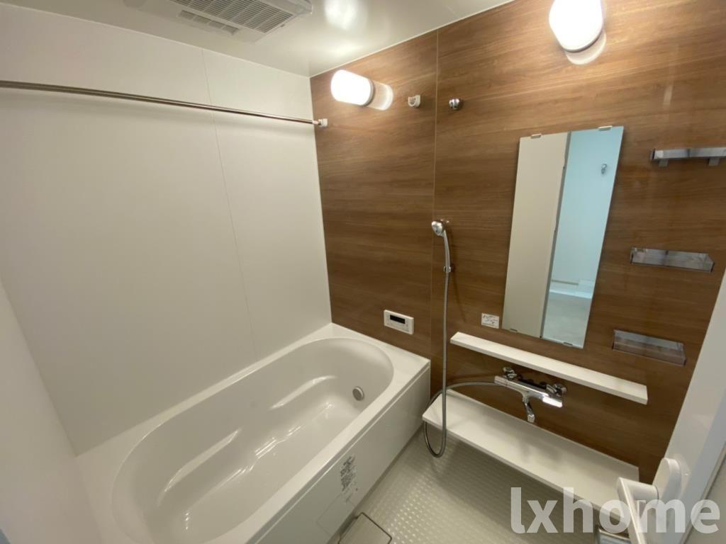 バス・シャワールーム　落ち着いた空間のお風呂です