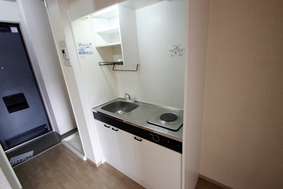 キッチン　※別部屋の写真です