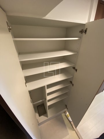 収納　エスリード心斎橋LUXUE（エスリード心斎橋ラグジェ）　下駄