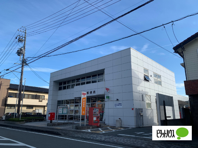 郵便局　岡部郵便局（郵便局）まで977m