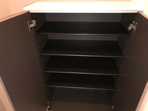 玄関　下駄箱(下駄箱)