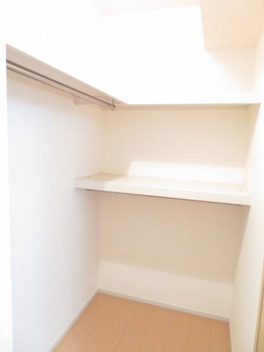 収納　ウォークインクローゼット