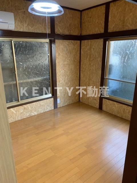 その他部屋・スペース　落ち着いて過ごせるお部屋なので、寝室にいかがでしょうか