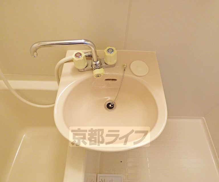 洗面設備　洗面台です。