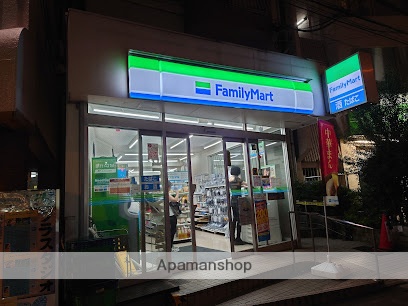 コンビニ　ファミリーマート白山五丁目店（コンビニ）まで159m