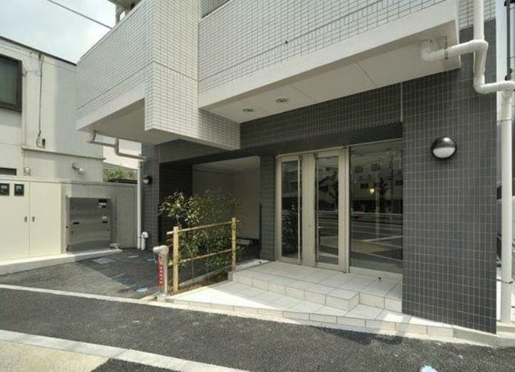 エントランス　スパシエルクス赤羽　北区志茂4