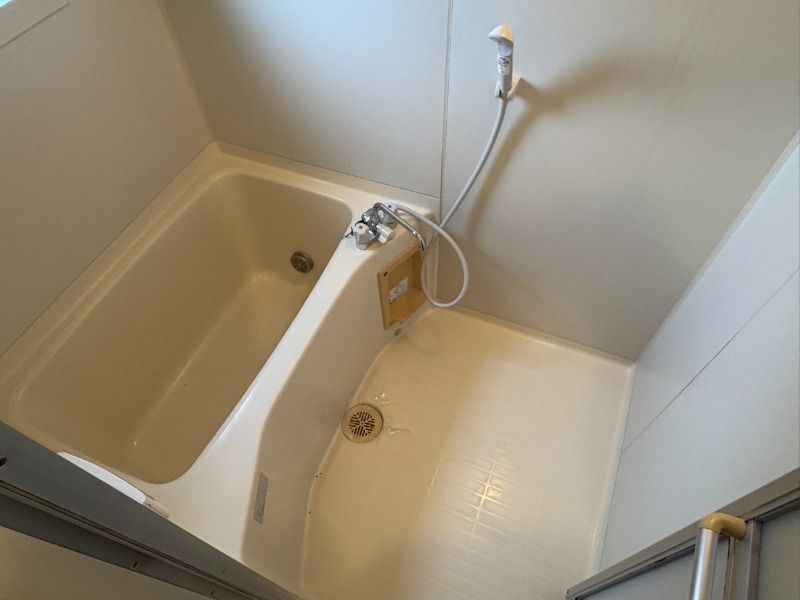 バス・シャワールーム　お風呂です