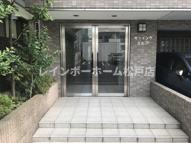 エントランス　毎日通るエントランスはこのようになっています