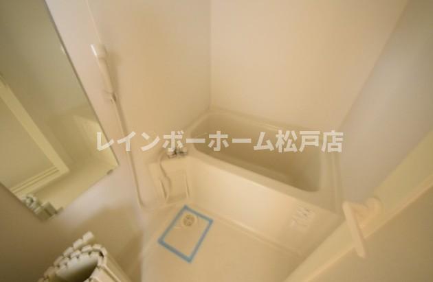 バス・シャワールーム　日々の暮らしに欠かせないお風呂です