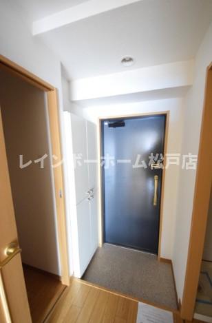 玄関　明るい玄関です