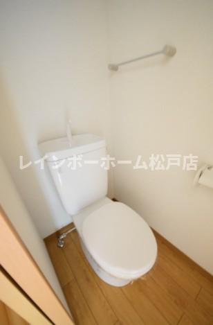 トイレ　落ち着いたトイレです